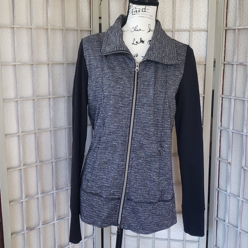 Lululemon black/gray full zip jacket 8